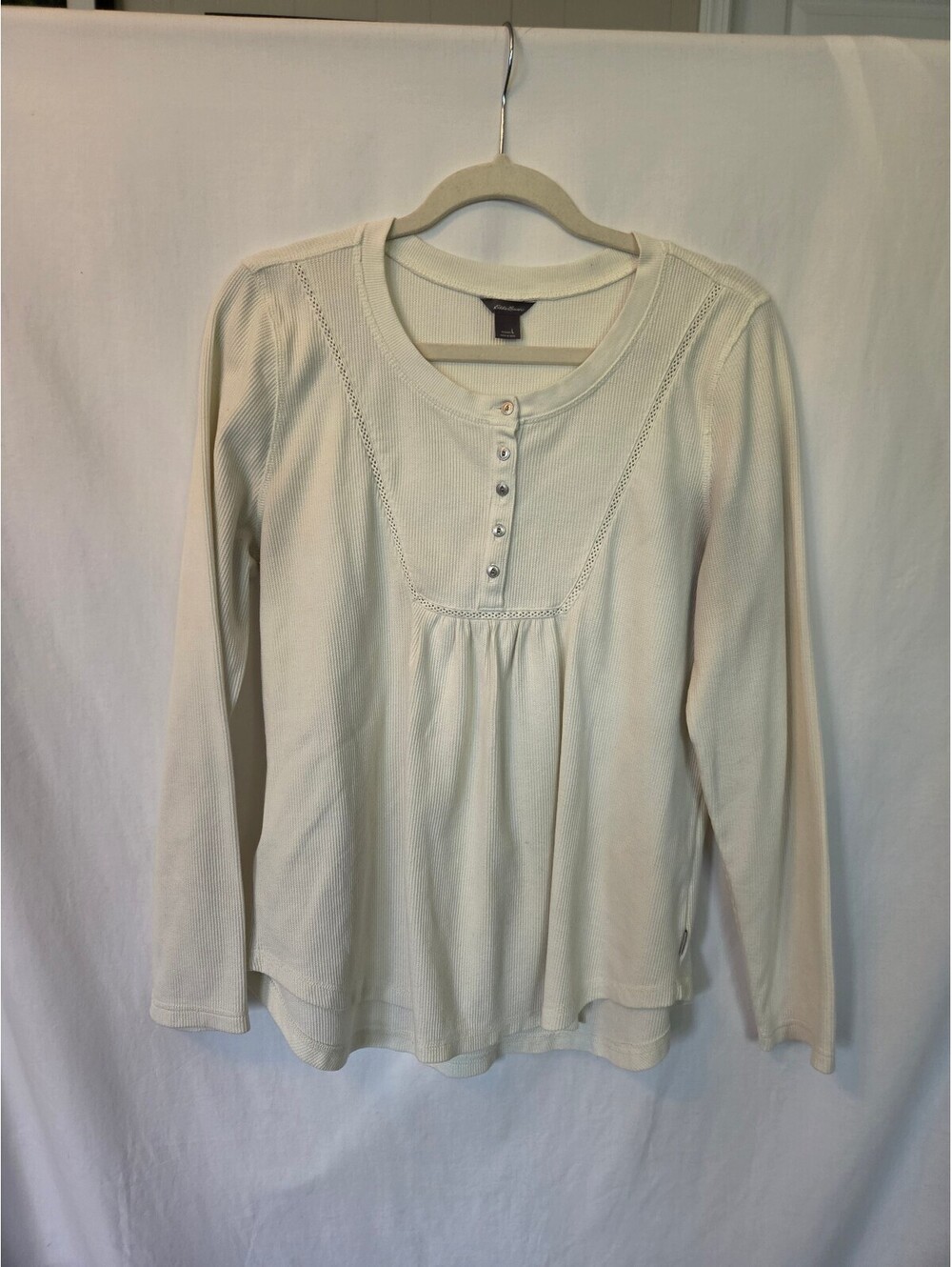 Eddie Bauer Women's Long Sleeve Cream Henley Shirt Size Large